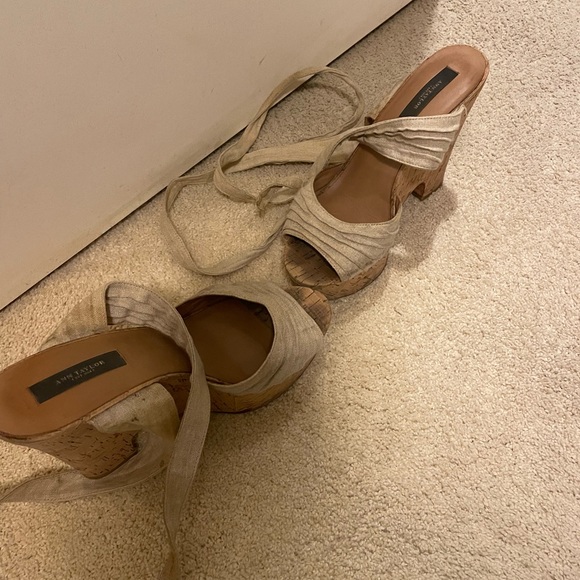 Ann Taylor wedges - Picture 4 of 4
